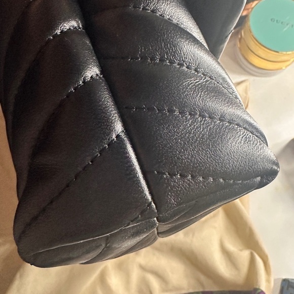 TORY BURCH KIRA CHEVRON CONVERTIBLE
SHOULDER BAG ((Authentic)) 2023 - Picture 11 of 16